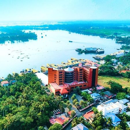 Ramada By Wyndham Alleppey Alappuzha Екстериор снимка