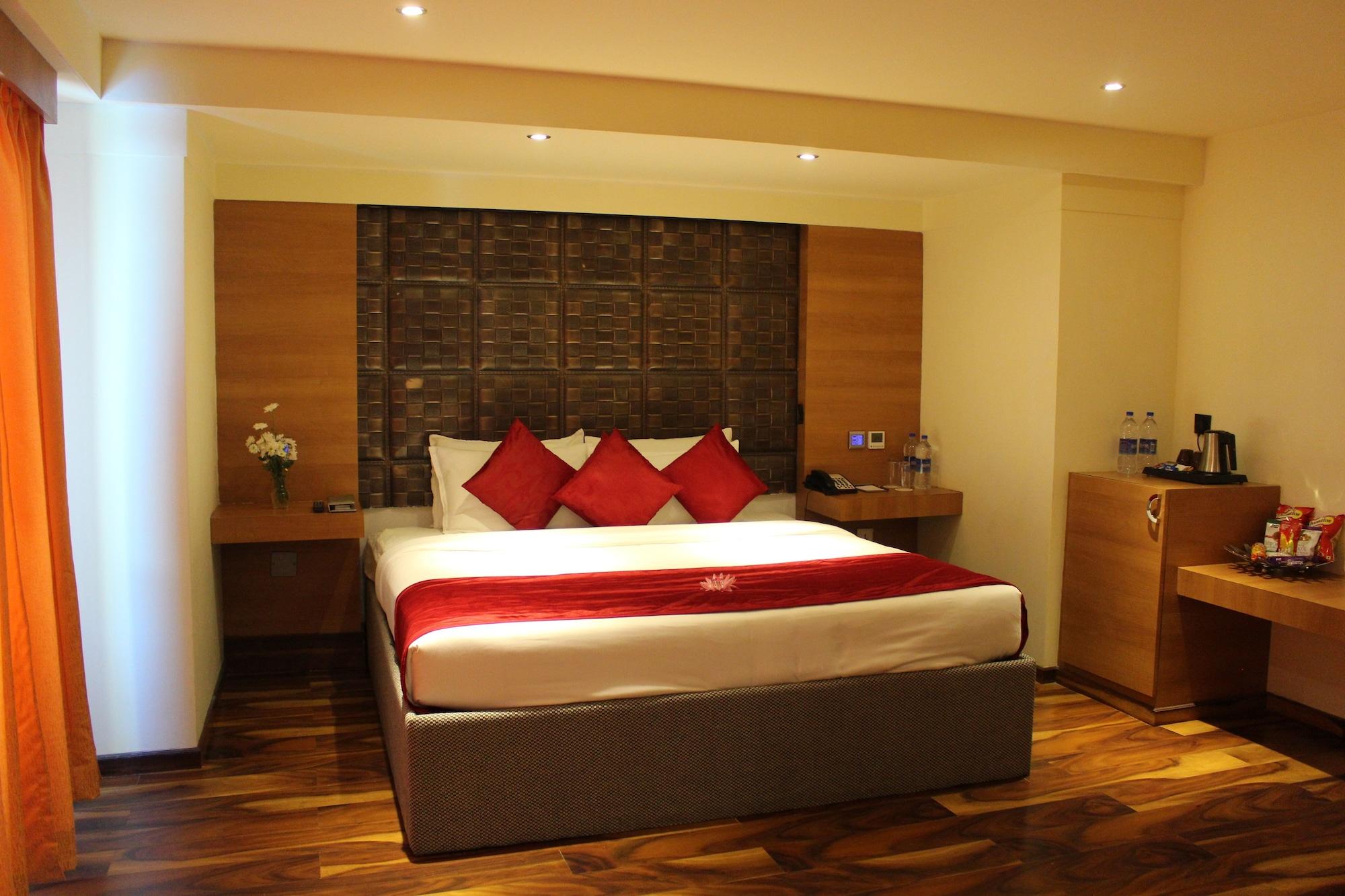 Ramada By Wyndham Alleppey Alappuzha Екстериор снимка