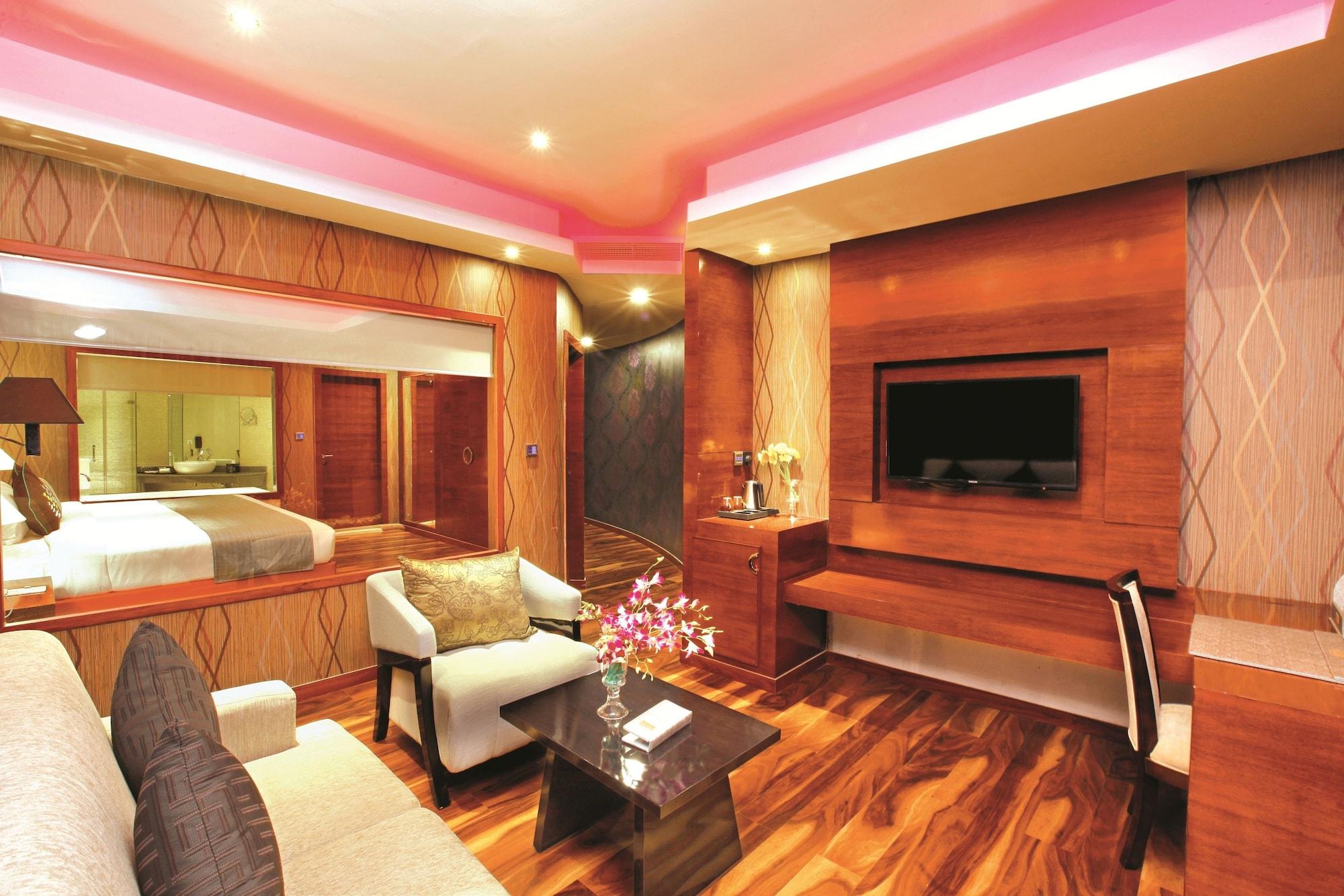 Ramada By Wyndham Alleppey Alappuzha Екстериор снимка