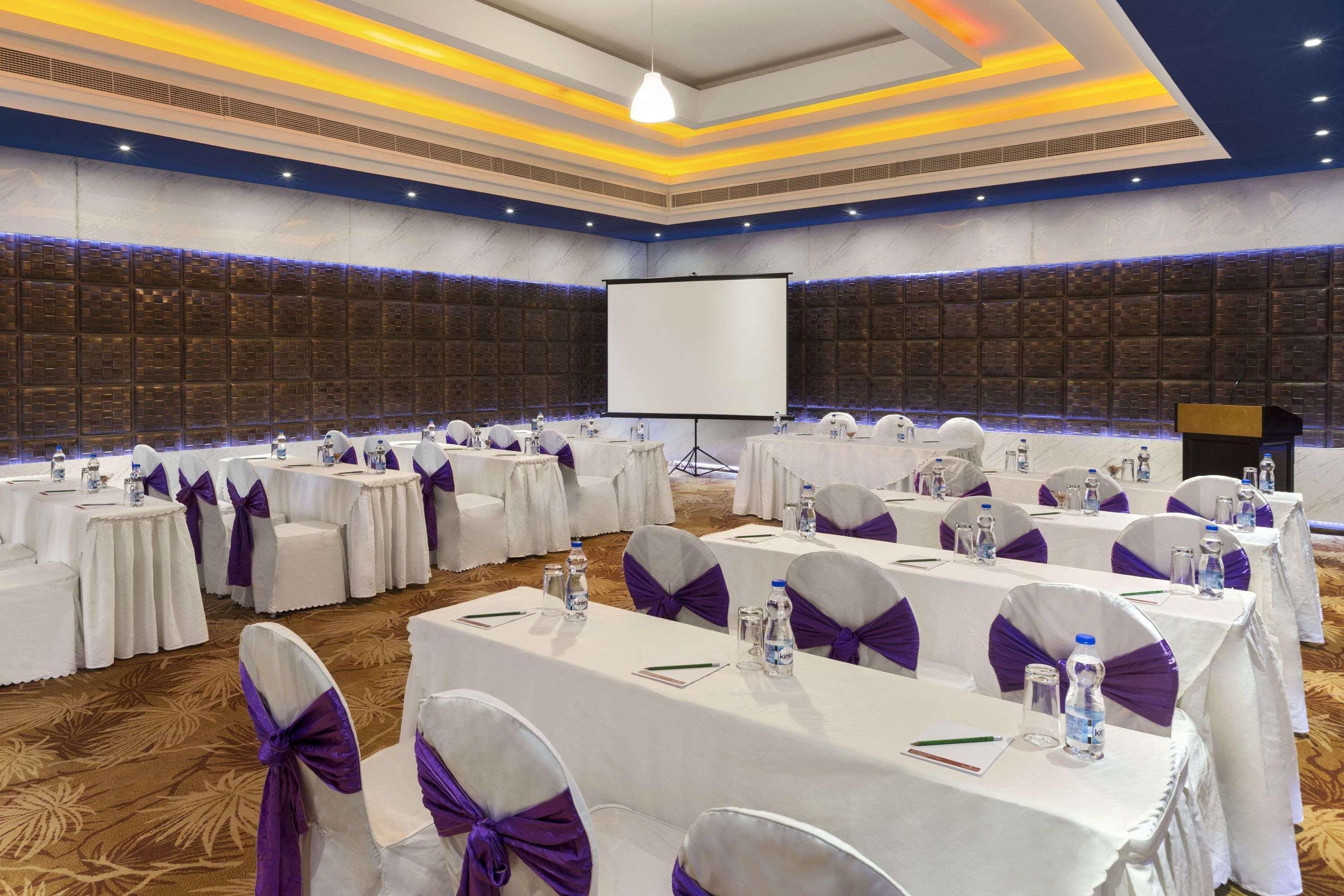 Ramada By Wyndham Alleppey Alappuzha Екстериор снимка