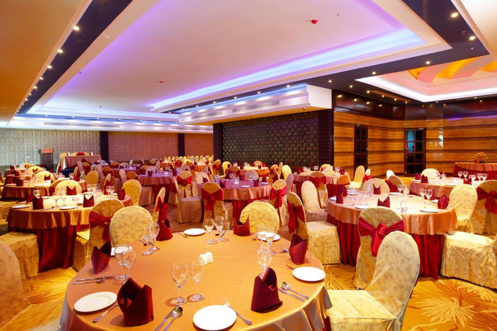Ramada By Wyndham Alleppey Alappuzha Екстериор снимка