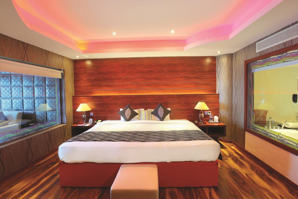 Ramada By Wyndham Alleppey Alappuzha Екстериор снимка